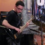 Manuel Tabora - bass